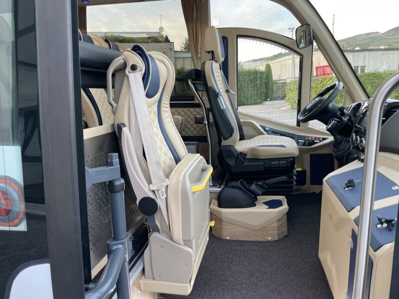 noleggio IVECO 30 posti - Cattazzo pullman