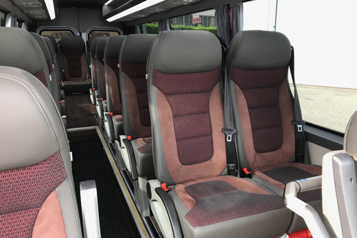 noleggio Mercedes - Benz Sprinter Tourline 20 posti - Cattazzo pullman