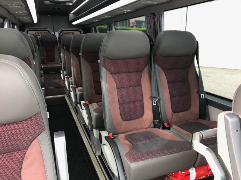 noleggio Mercedes - Benz Sprinter Tourline 20 posti - Cattazzo pullman