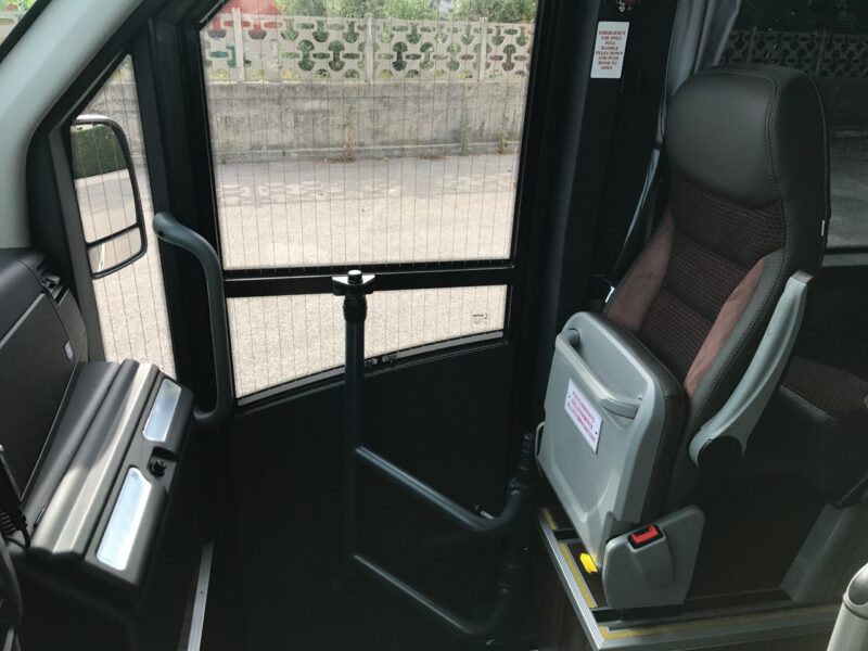 noleggio Mercedes - Benz Sprinter Tourline 20 posti - Cattazzo pullman