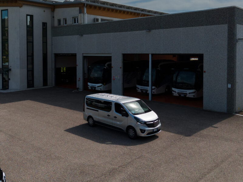 noleggio Opel Vivaro 8 posti - Cattazzo pullman