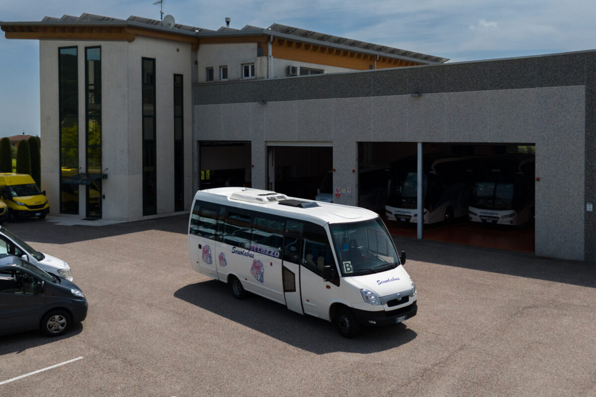 noleggio SCUOLABUS dai 30 ai 50 posti - Cattazzo pullman